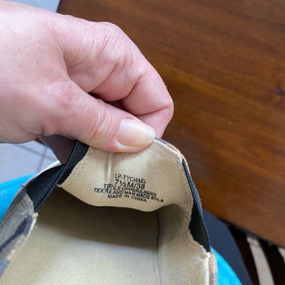 Lucky Brand Camo Mules Size 7 1/2 - Picture 3 of 4